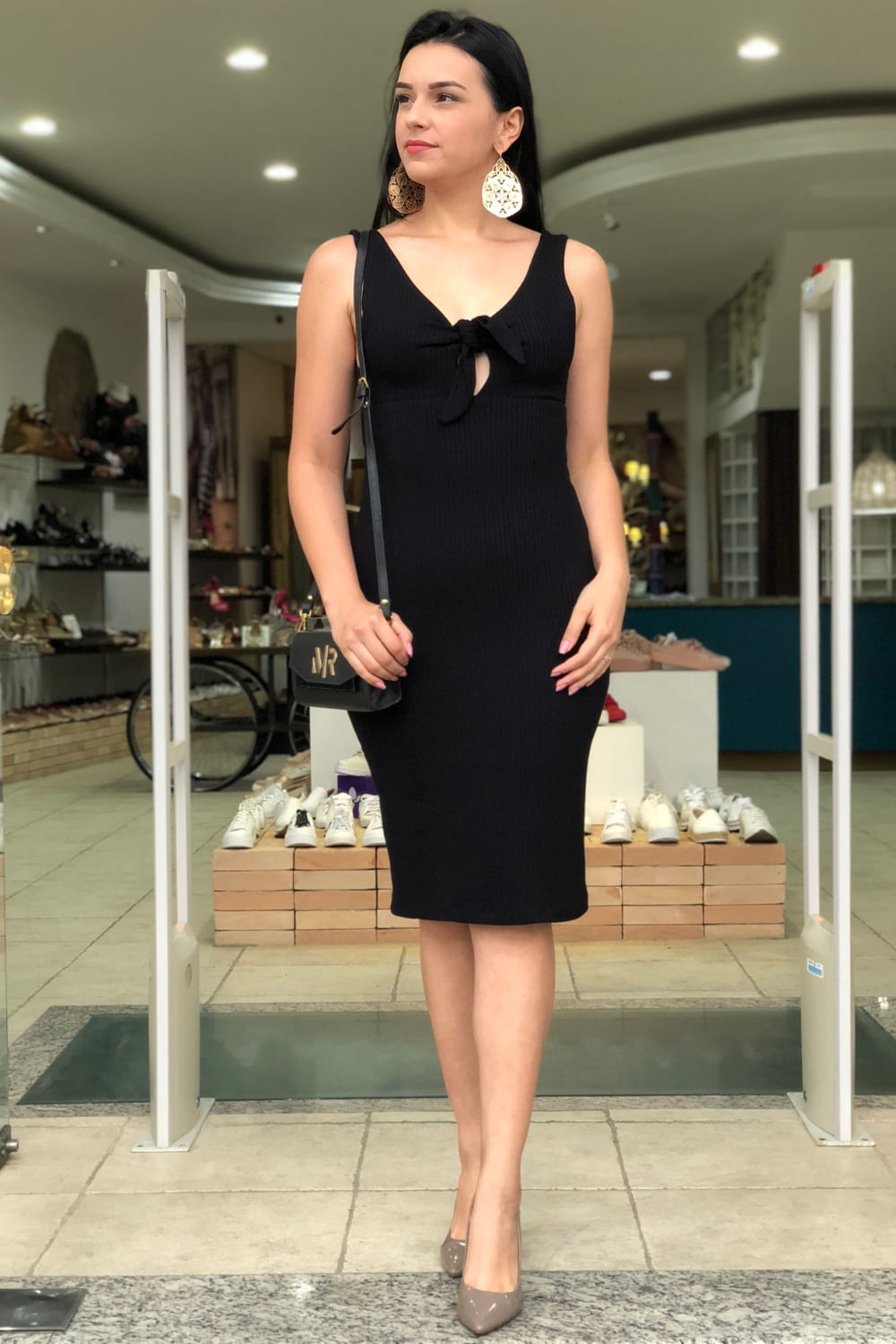 vestido midi decote nozinho