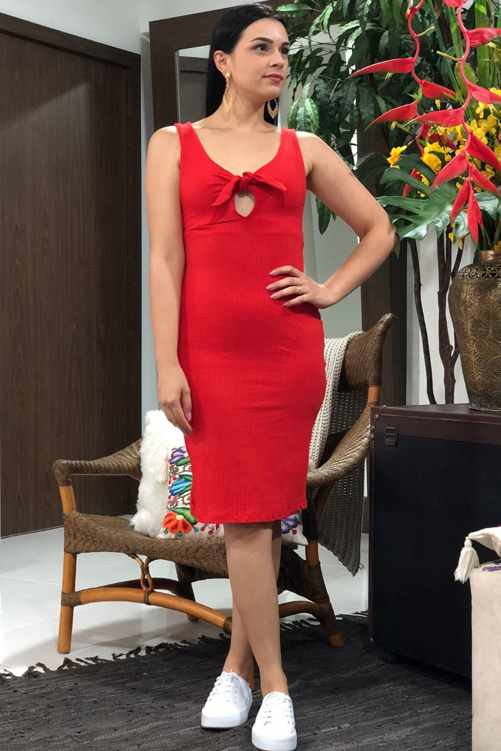 vestido midi decote nozinho