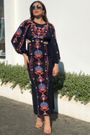 Vestido-bordado-selva-grafica-Farm-1