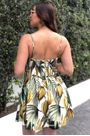 Vestido-Curto-Nesgado-Bananarte-Farm
