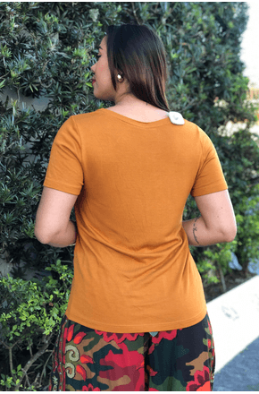 T-shirt-basica-malha-Farm2