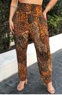 Calca-Pantalona-Leopardo-Farm1
