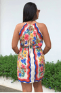 Vestido curto alcinha lenço floraline Farm