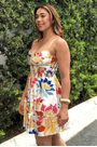 Vestido-curto-floral-majestoso-Farm-2