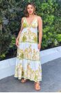 Vestido-lenco-araraju-Farm-1