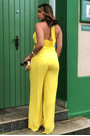 Macacao-entrelacado-amarelo-Animale2