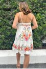 Vestido-alca-Vestida-de-Flor-Farm-3