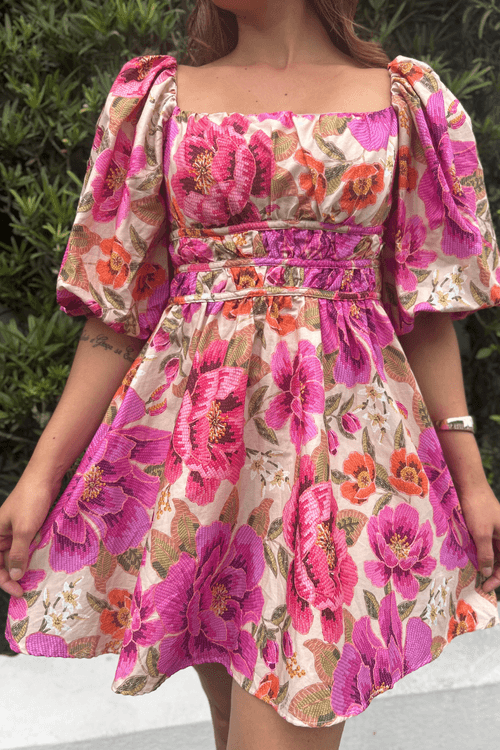 Vestido-curto-Izabel-Farm.png