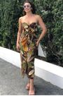 Vestido-Midi-Floresta-Sketch-Farm.jpg