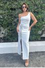 Vestido super midi ombro único Lança Perfume