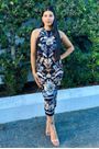 Vestido-midi-jardim-real-Farm1.jpg