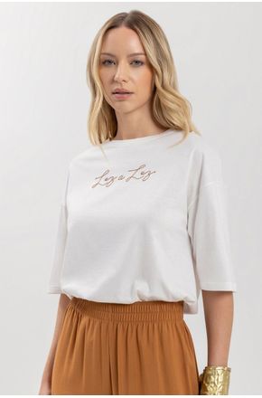 Blusa-Basica-De-Mangas-Medias-Com-Bordado-Frontal.jpg