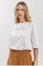 Blusa-Basica-De-Mangas-Medias-Com-Bordado-Frontal.jpg