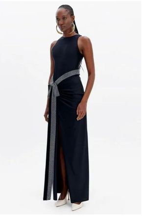 Vestido-Longo-Sem-Mangas-Com-Fenda---Lanca-Perfume.jpg