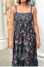 Vestido-midi-floresta-doce-Farm