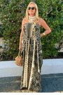 Vestido-midi-lenco-onca-mistica-Farm.png