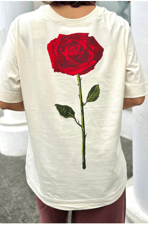 T-shirt-over-bege-Farm2