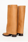 Bota-Couro-Com-Capa-E-Salto-Bloco-Lanca-Perfume-2