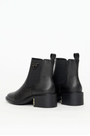 Bota-Chelsea-Preta-Lanca-Perfume-2
