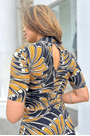 Blusa-cropped-leque-de-tucano-Farm1