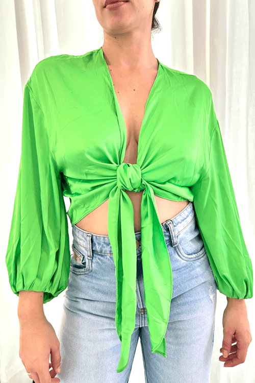 Blusa-cropped-com-amarracao-Lanca-Perfume