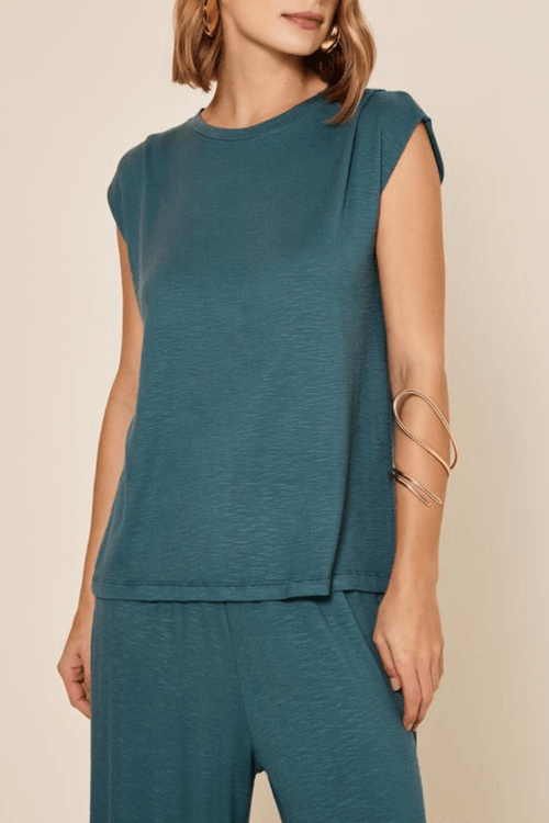 Blusa-Alongada-Sem-Mangas-Em-Malha-Canelada